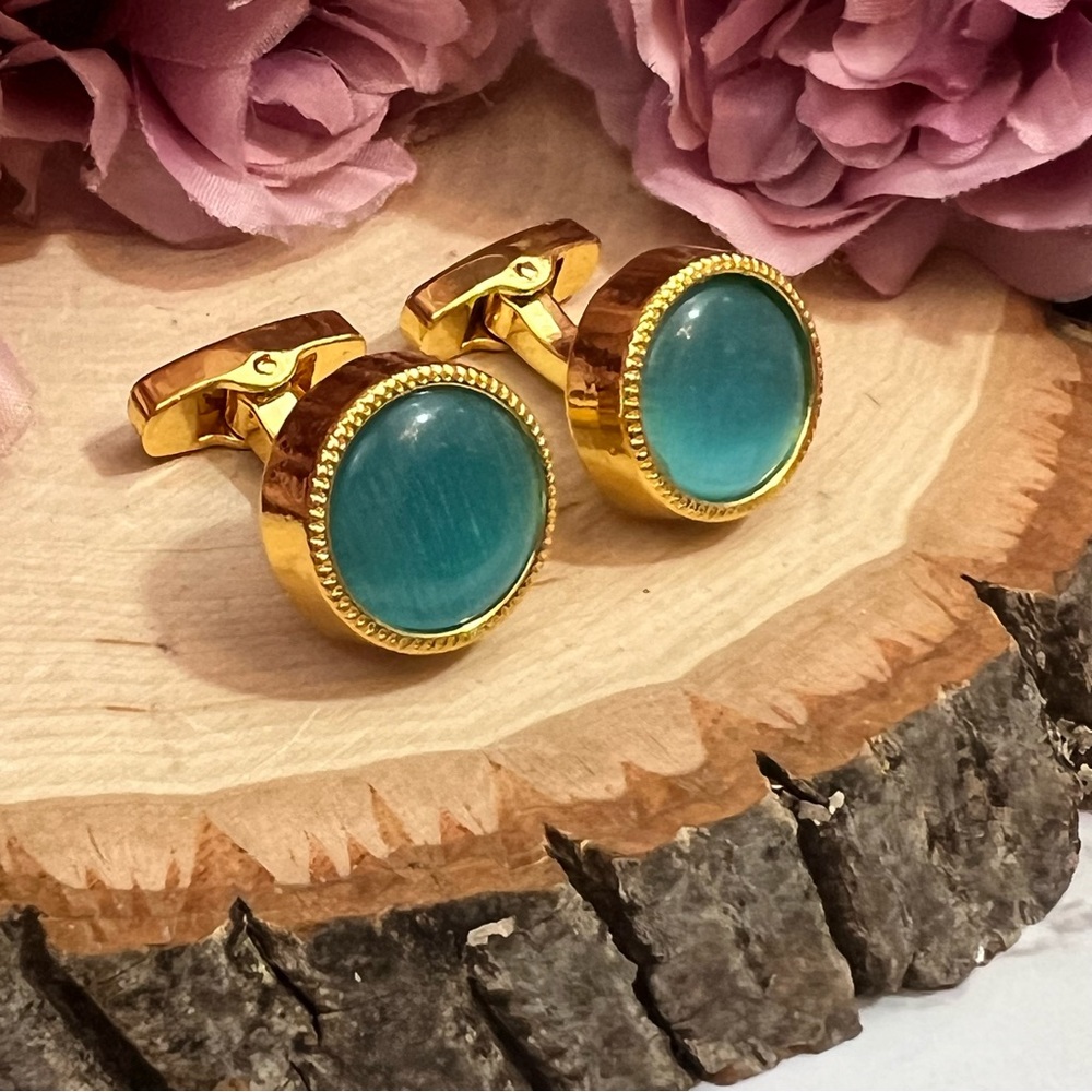 Elegant Round Caribbean Blue Aquamarine Cufflinks - Picture 4 of 16